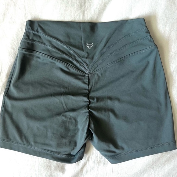 Set of 4 🏋️ Tom Tiger Workout Shorts - Picture 8 of 9